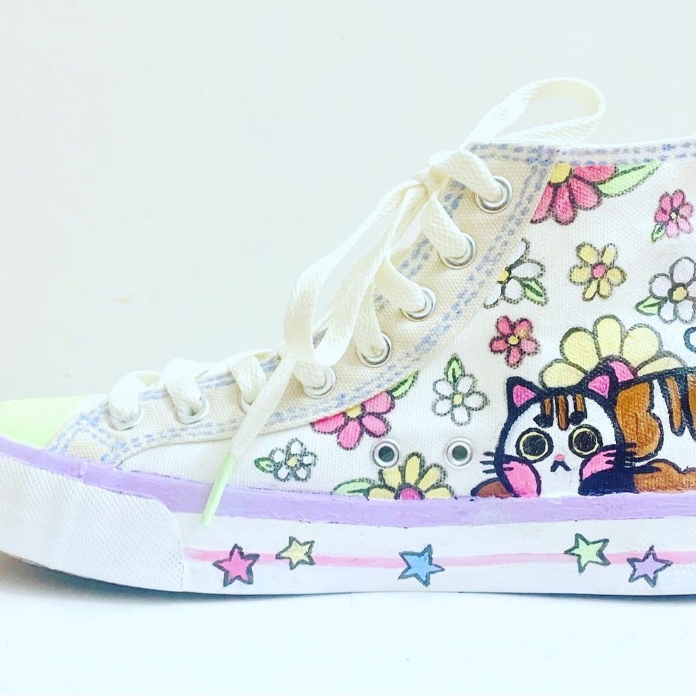 CUSTOM HAND-PAINTED SNEAKERS - Picture 8 of 11